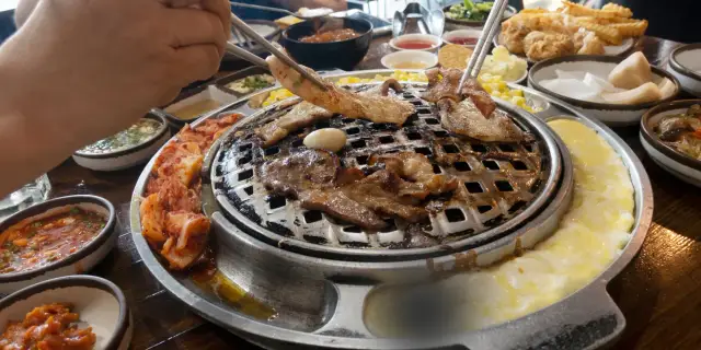 음식점·카페 · 아홉 칸 메뉴형
